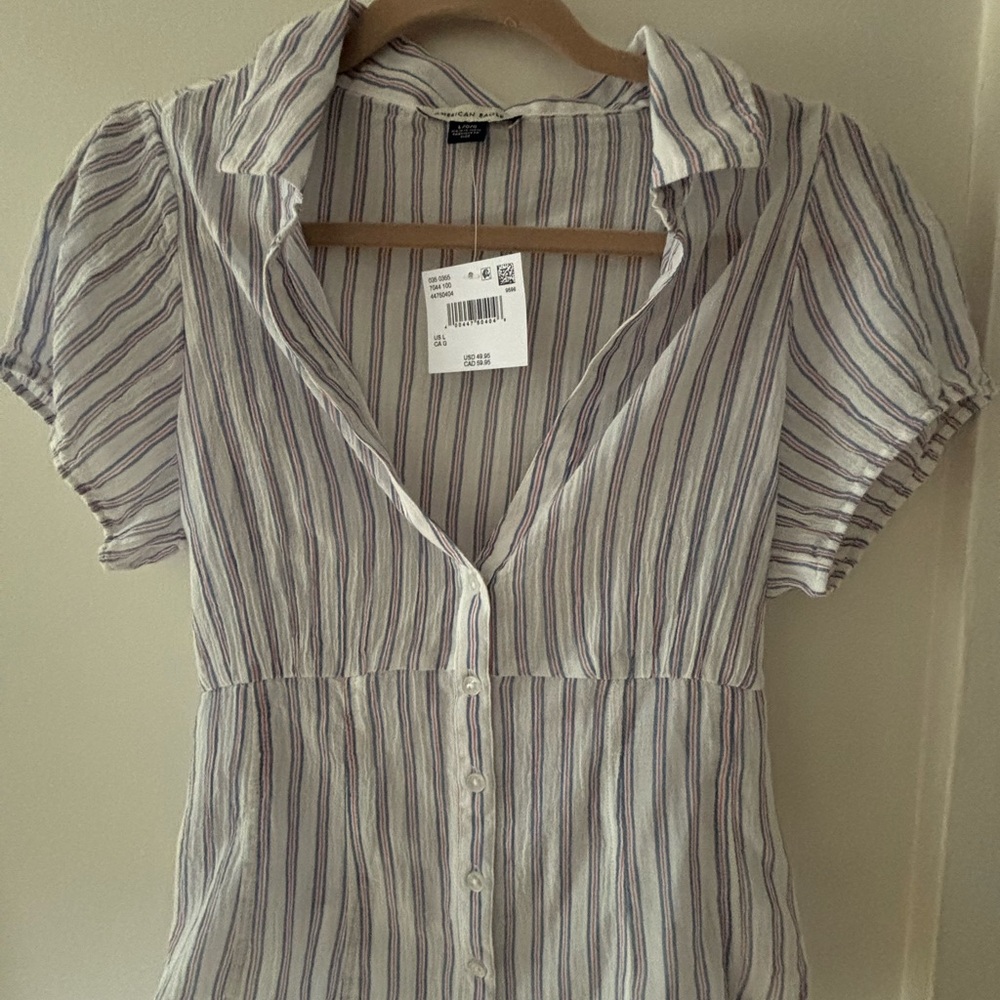 American Eagle Outfitters White Top with Lavender & Gray Stripes